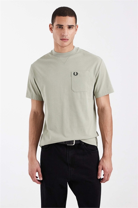 Футболка с логотипом на кармане артикул 154716196