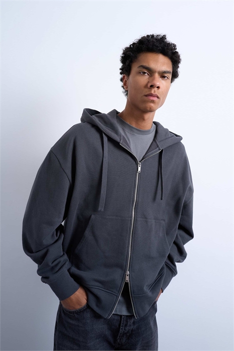 Толстовка с капюшоном и молнией, свободного кроя, в крупном размере артикул 152000226