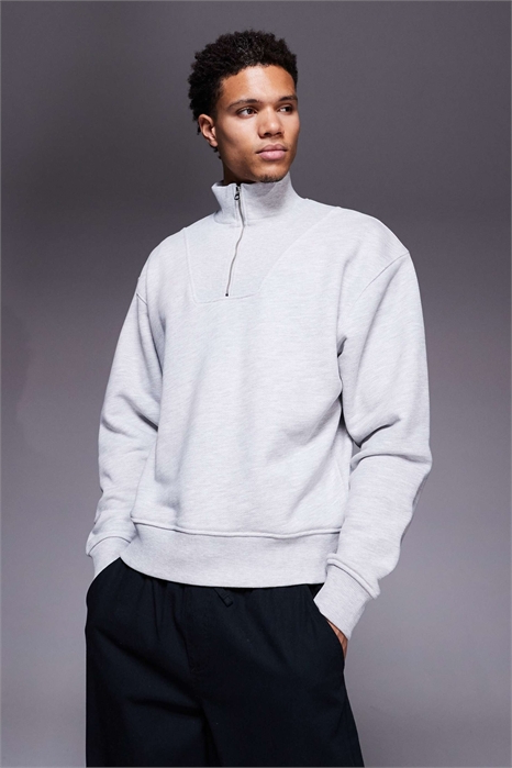 Свитшот «Rest Day» из хлопка плотностью 420 г/м² с широким воротником-воронкой и застежкой-молнией на 1/4 длины артикул 152235679