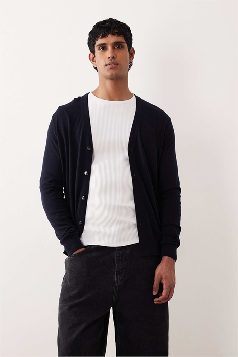 Легкий вязаный кардиган артикул 154179313