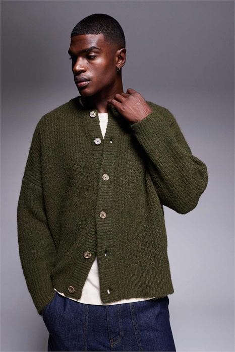 Кардиган с круглым вырезом из очень крупной вязки артикул 142202084