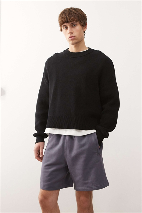 Шорты Premium Essentials артикул 153631360