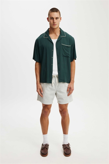 Простой короткий артикул 156135944