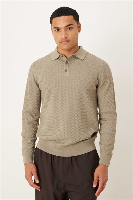 Поло с длинными рукавами, связанное в технике «корзинка» артикул 149427697