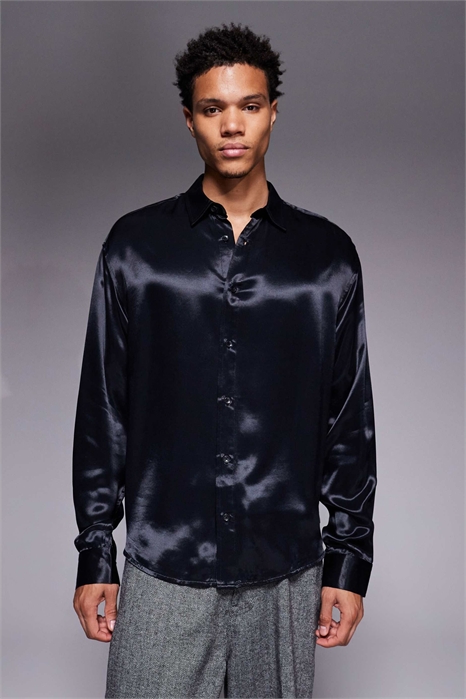 Рубашка из атласа свободного кроя артикул 150005405