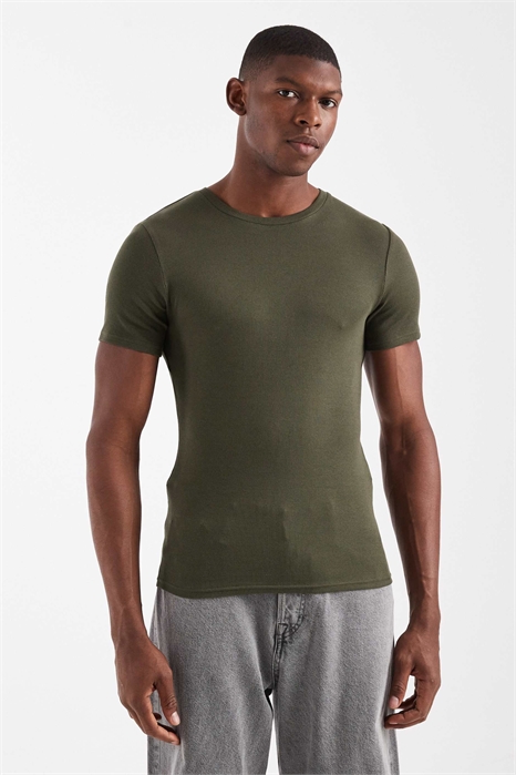 Футболка Essentials с облегающим кроем артикул 148890122