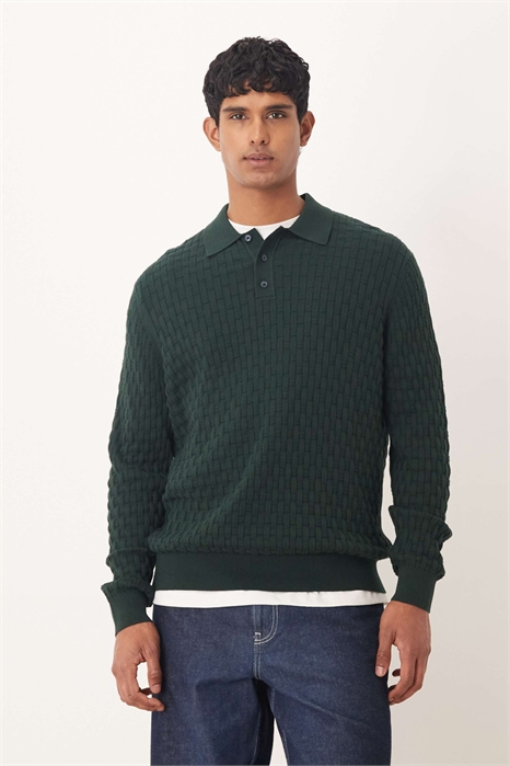Полуформальная трикотажная рубашка-поло с длинными рукавами и фактурной текстурой артикул 150007597