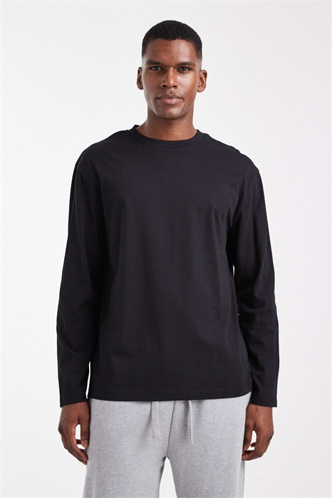 Футболка с длинным рукавом Essentials в стиле кэжуал артикул 149966381