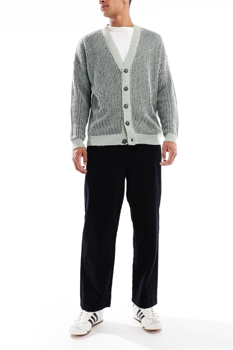 Брюки свободного кроя с зауженными штанинами артикул 147016716