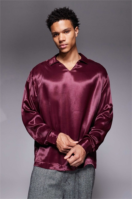 Рубашка свободного кроя из атласа артикул 150005769