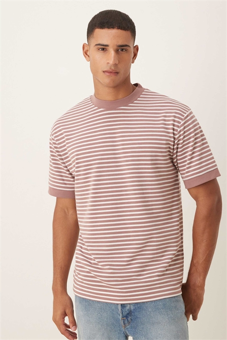 Толстое свободное футболка с заниженными плечами артикул 148512370