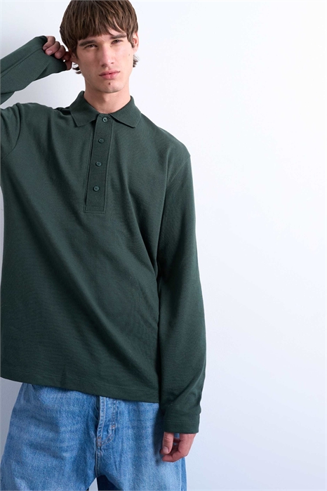 Поло с длинным рукавом и фактурной текстурой артикул 148607012