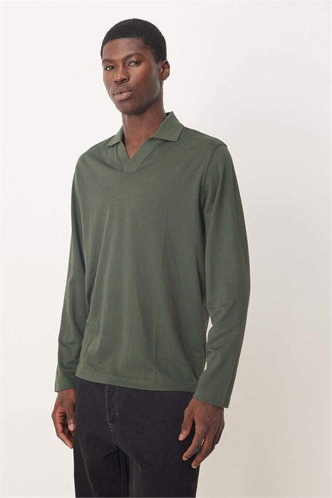 Поло с разрезом на горловине артикул 148603614