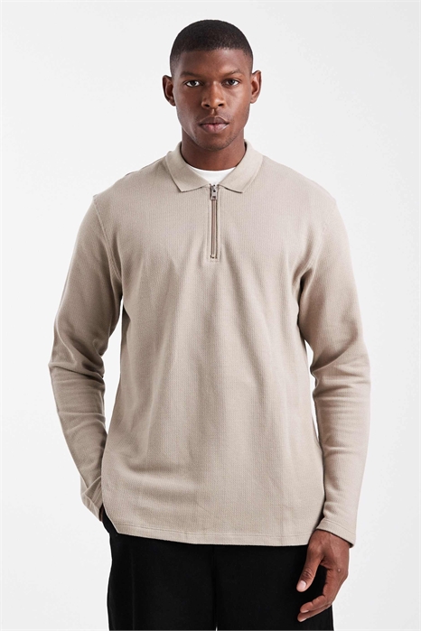 Поло с длинным рукавом и фактурной текстурой артикул 149048562