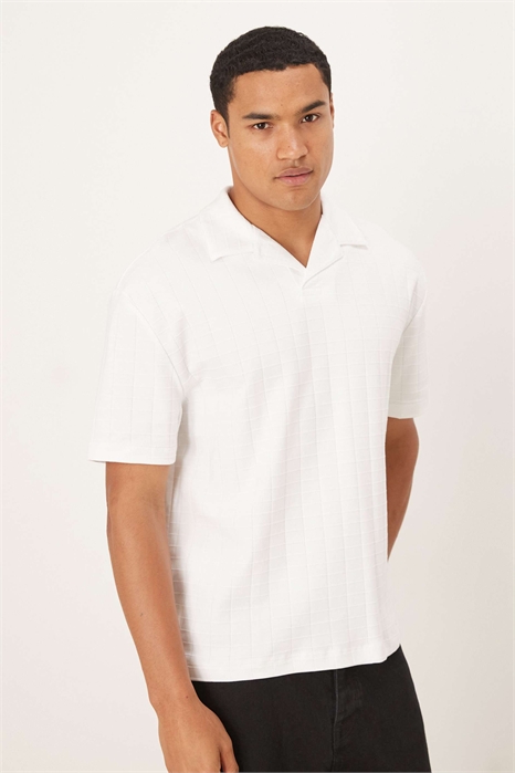 Полуформальная рубашка-поло свободного кроя артикул 148076029