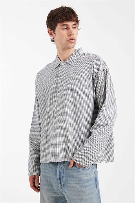 Рубашка свободного кроя в серую клетку артикул 154767635