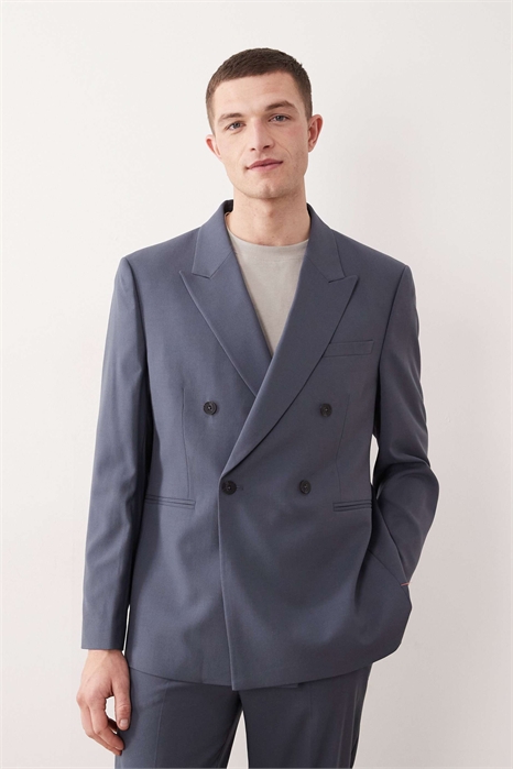 Двубортный пиджак классического кроя артикул 150369699