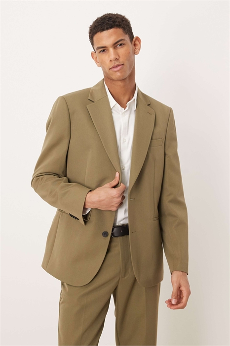 Приталенный пиджак артикул 153575322