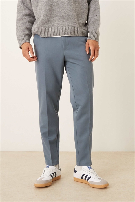 Стильные брюки зауженного кроя артикул 150035206