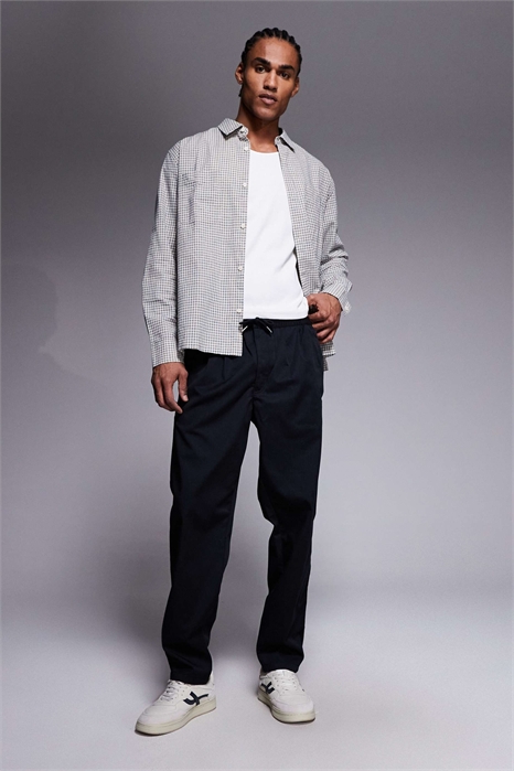 Брюки свободного кроя с резинкой в поясе, надеваемые через голову артикул 154690345