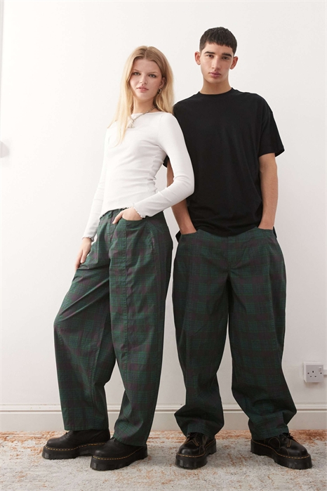 Универсальные брюки свободного кроя с расклешенными штанинами артикул 150528296