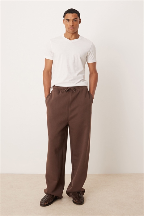 Джоггеры с широкими брючинами из серии Essentials артикул 146905258