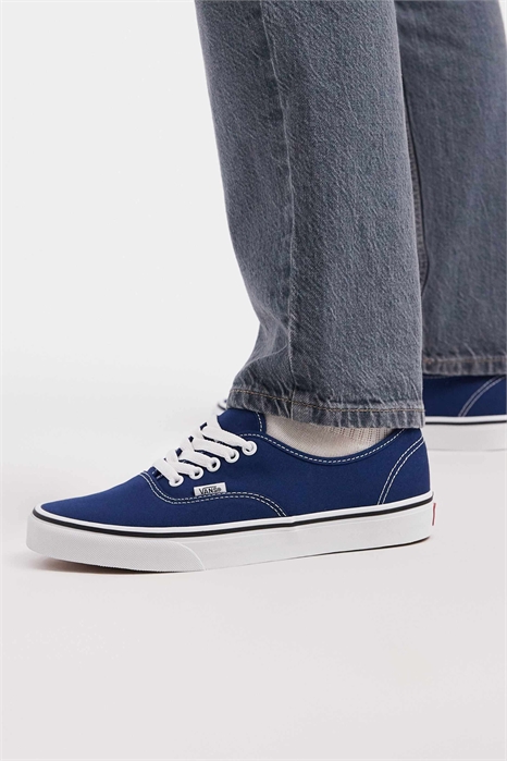 Оригинальные кроссовки артикул 153849434