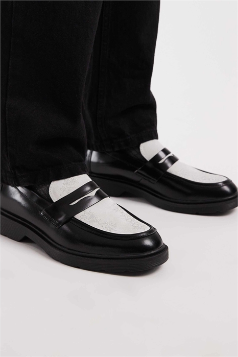 Кожаные лоферы с контрастным цветочным принтом артикул 153151203