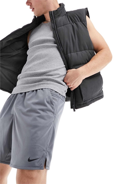 Шорты Totality Dri-FIT из трикотажа длиной 7 дюймов артикул 130849109