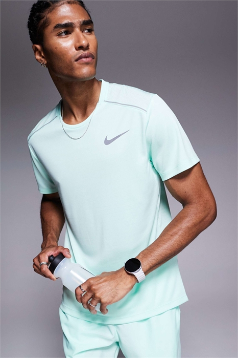 Футболка Miler Dri-FIT артикул 142400400