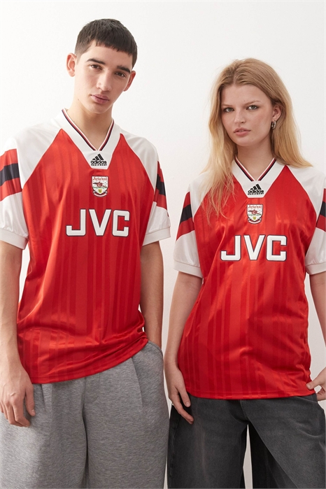 Adidas Football и «Арсенал» возвращают домашнюю форму сезона 92/94 артикул 141244606