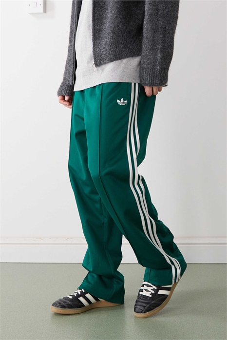 Широкие спортивные штаны артикул 153695181