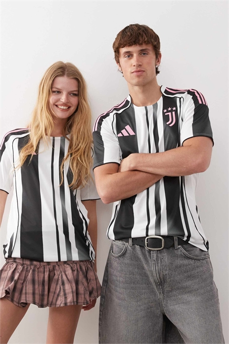 Домашняя футболка adidas Football «Ювентус» сезона 2025/2026 артикул 141244672