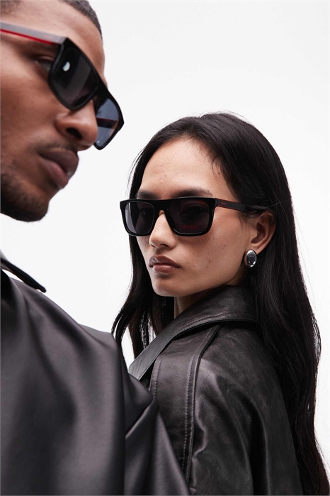 Универсальные квадратные солнцезащитные очки Hugo артикул 154966167