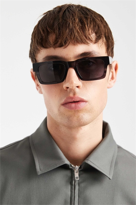 Солнцезащитные очки Boss Square артикул 154966127