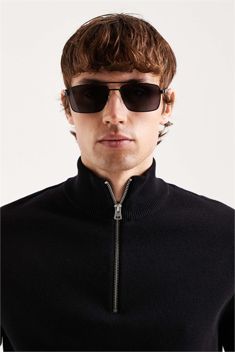 Квадратные солнцезащитные очки Tommy Hilfiger артикул 154966218