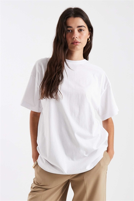 Футболка свободного кроя артикул 155322988