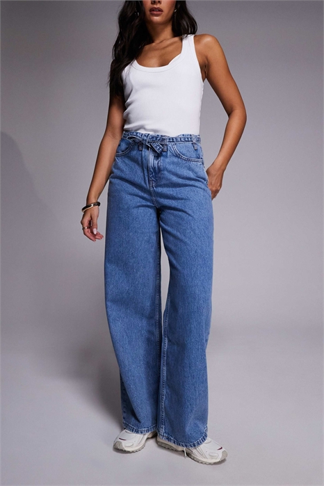 Джинсы с широкими брючинами и завязками спереди артикул 153518387