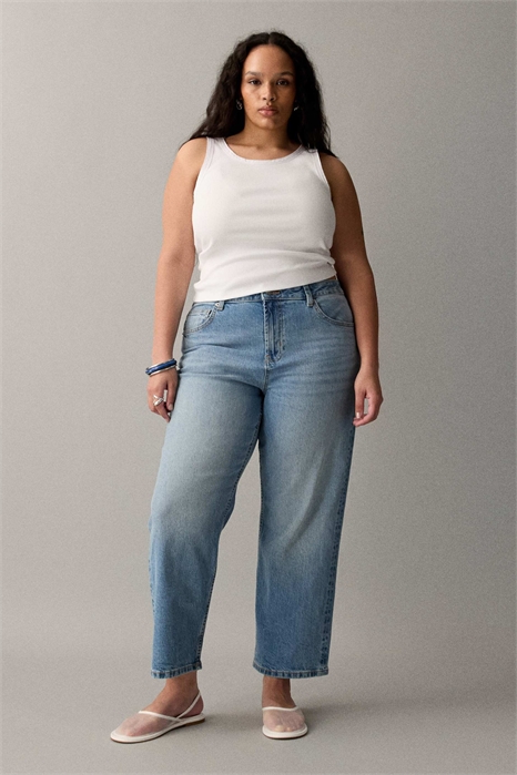 ASOS DESIGN Curve — удобные джинсы с прямыми брючинами из эластичного материала, длиной до щиколотки артикул 153818176