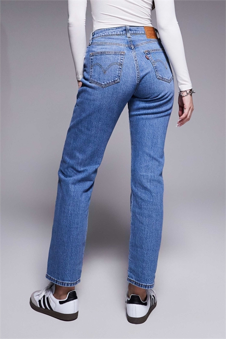 Прямые джинсы 501 с зауженным низом артикул 142427500