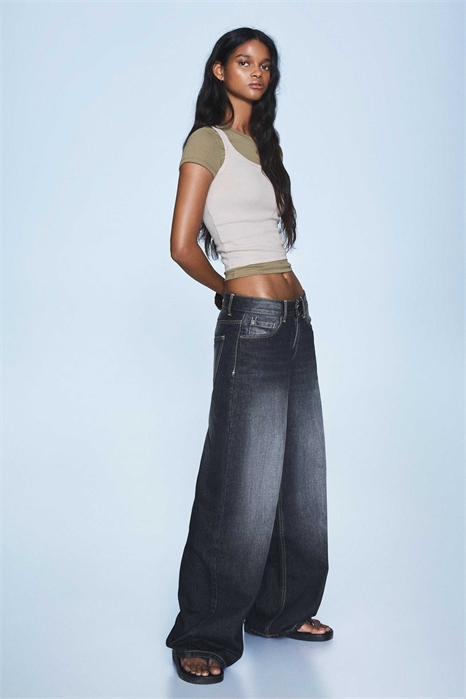 Джинсы в стиле бойфренд артикул 150536032