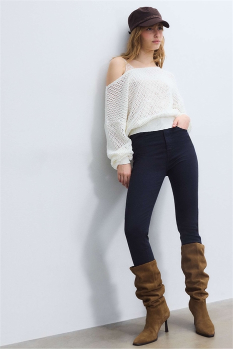 С очень высокой талией артикул 156290225