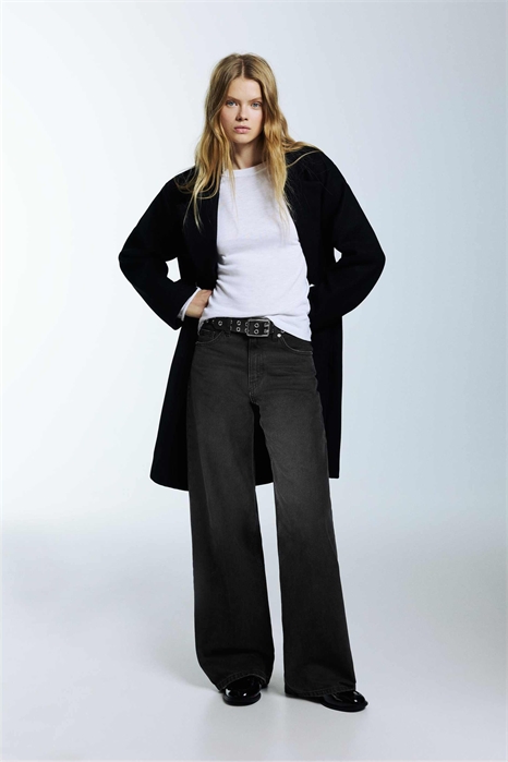 Джинсы с широкими брючинами артикул 153023762