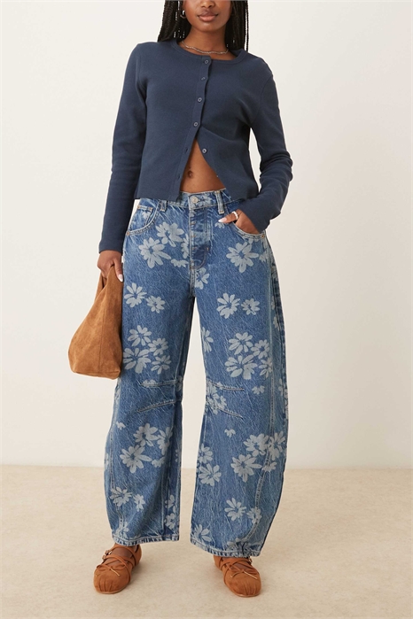 Джинсы с набивным рисунком «Good luck» на штанинах артикул 145750292