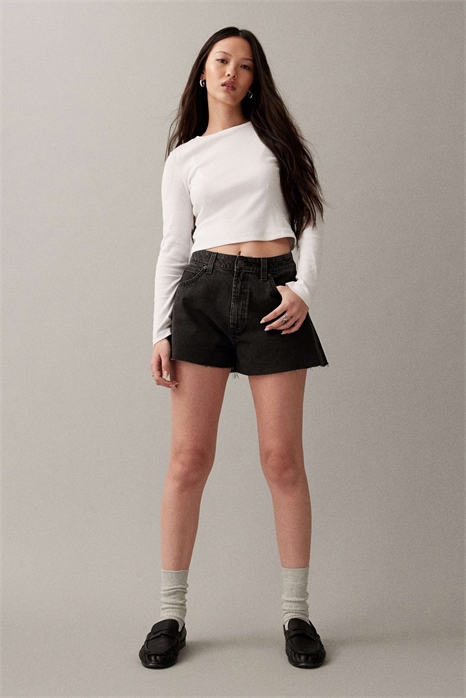 Джинсовые шорты артикул 153818426