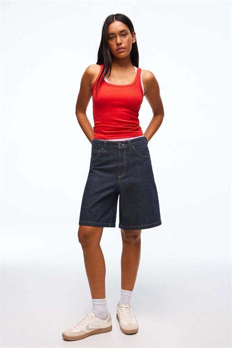 Шорты из джинсовой ткани свободного кроя артикул 156237974