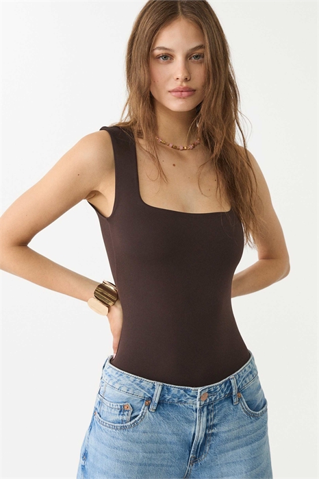 Боди из полиамида с квадратным вырезом артикул 148976333