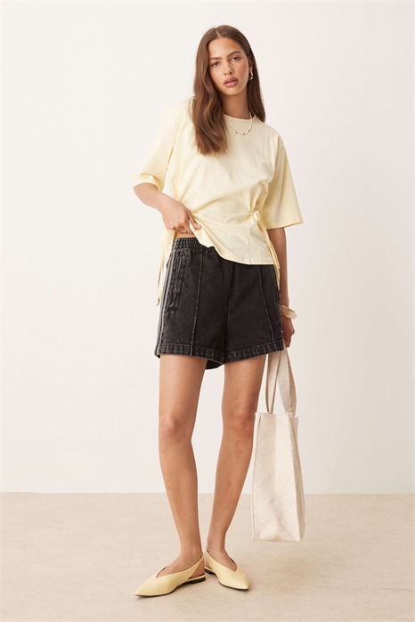 Джинсовые шорты Adicolor в стиле 90-х артикул 138340286