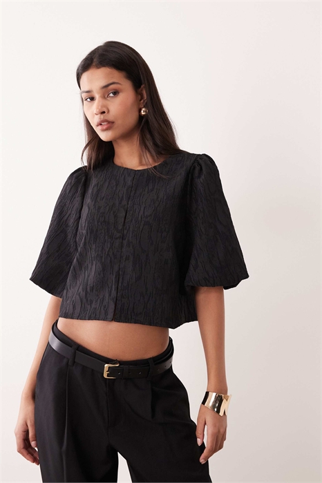 Топ с жакардовым узором и рукавами-буффами артикул 154692057