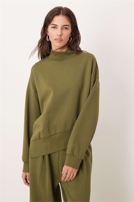 Свитшот с воротником-воронкой на застежках и асимметричным подолом артикул 149004916